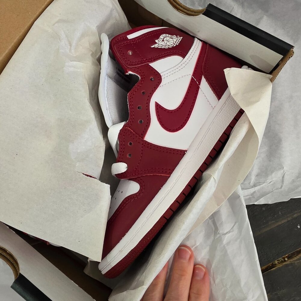 Nike Air Jordan 1 Retro High OG Preschool Size 13C White Team Red